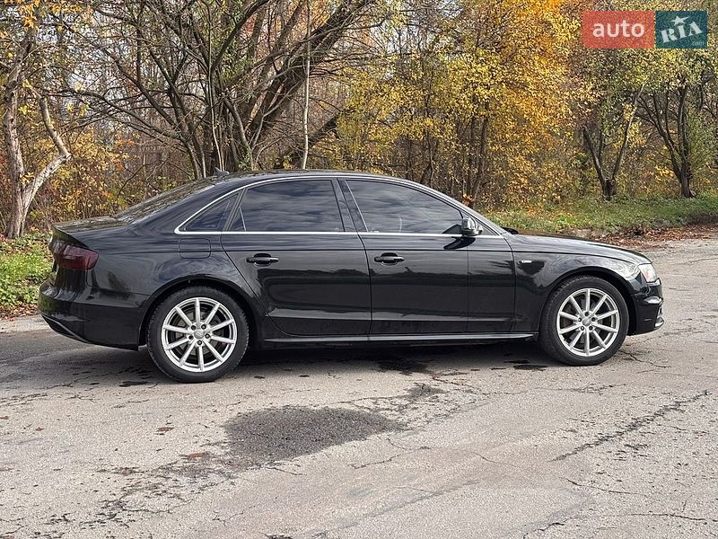 Седан Audi A4 2015 в Хмельницком