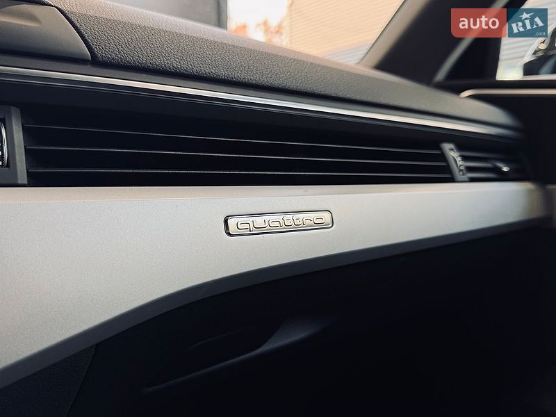 Седан Audi A4 2021 в Киеве