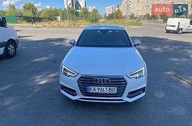Седан Audi A4 2016 в Киеве