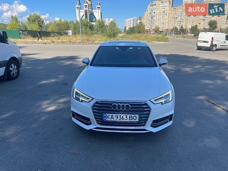 Седан Audi A4 2016 в Киеве