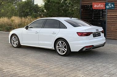 Седан Audi A4 2022 в Киеве