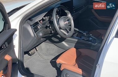 Седан Audi A4 2022 в Киеве