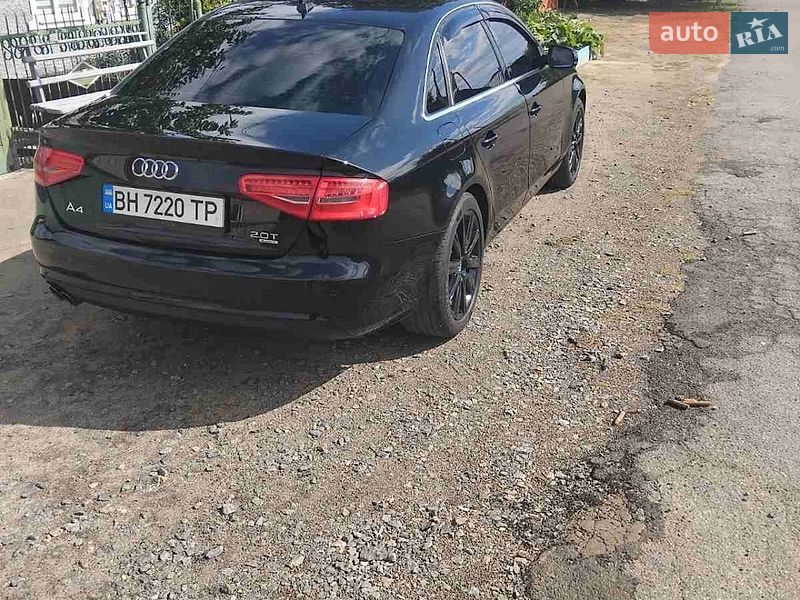 Седан Audi A4 2012 в Первомайске