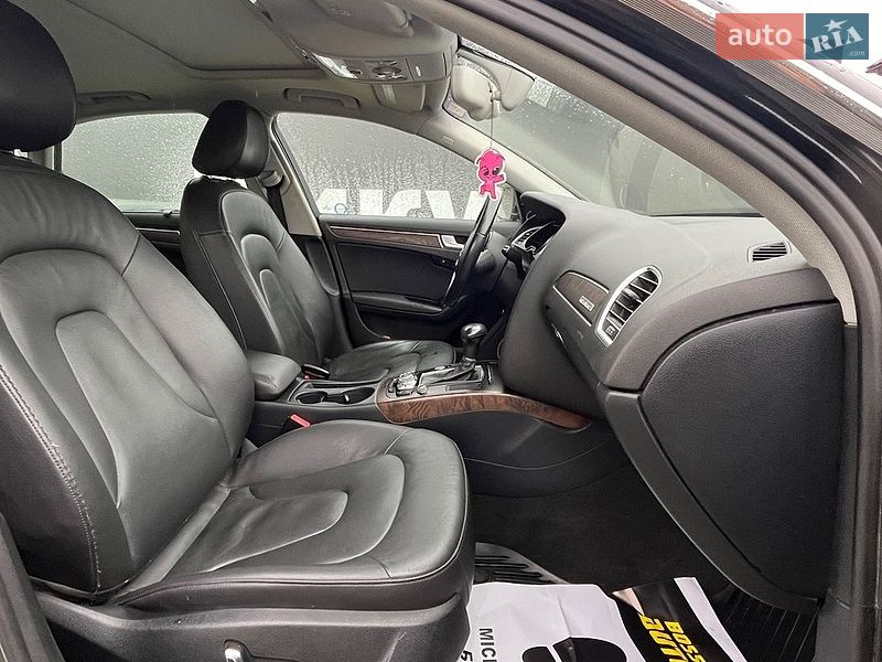 Седан Audi A4 2013 в Стрию