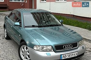 Седан Audi A4 1999 в Виннице