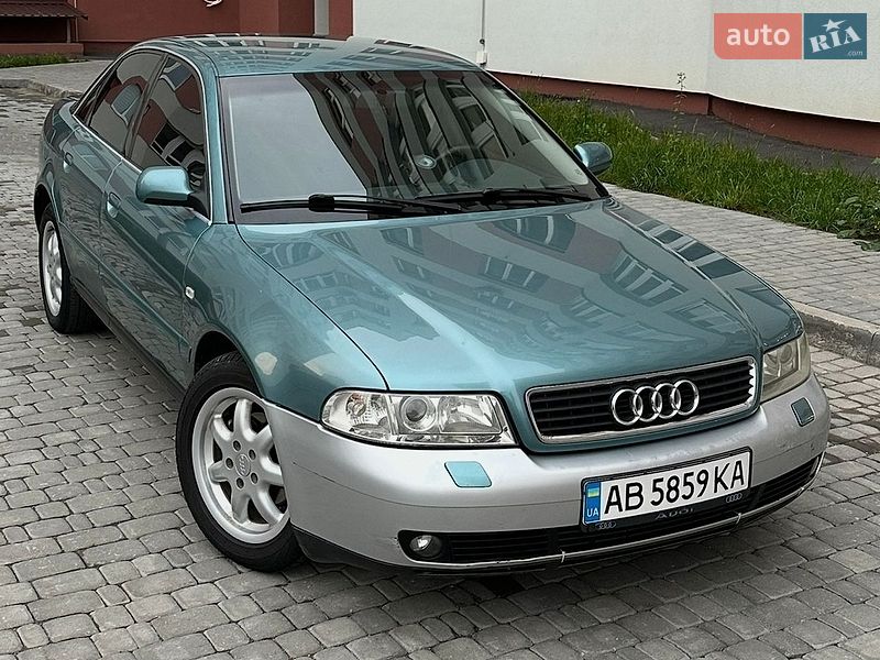 Седан Audi A4 1999 в Виннице