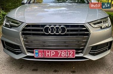Седан Audi A4 2018 в Дубні