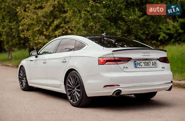 Лифтбек Audi A5 Sportback 2017 в 