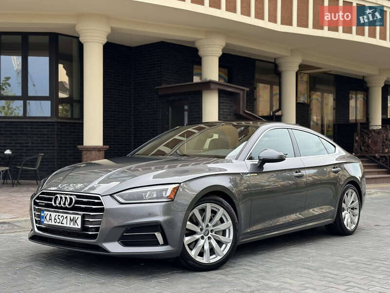 Лифтбек Audi A5 Sportback 2017 в 