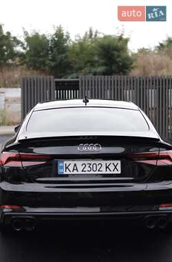 Лифтбек Audi A5 Sportback 2017 в 