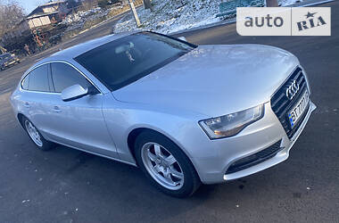 Хэтчбек Audi A5 2012 в Новой Каховке