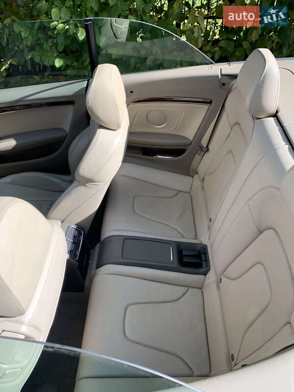 Кабриолет Audi A5 2011 в Киеве