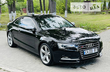 Купе Audi A5 2015 в 