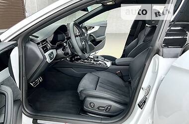 Ліфтбек Audi A5 2022 в 