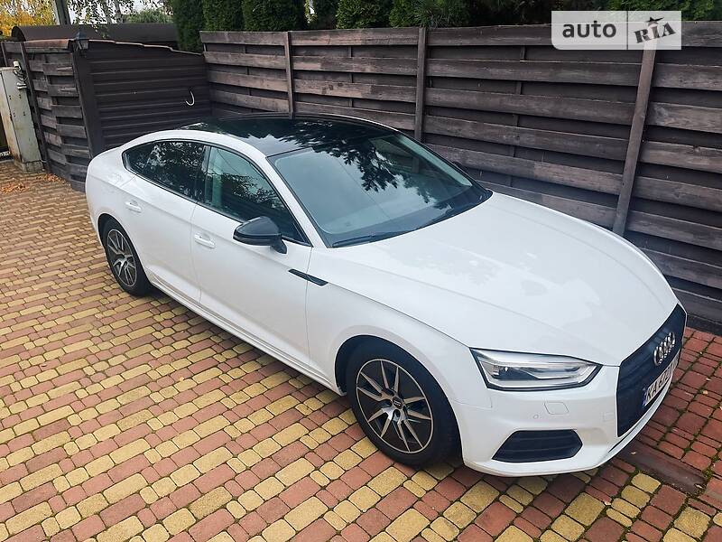 Купе Audi A5 2017 в 