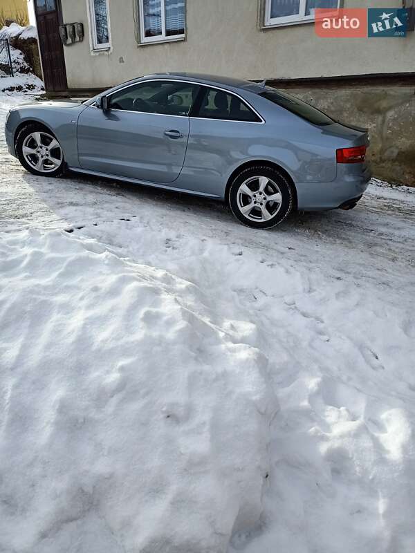 Купе Audi A5 2009 в Львові