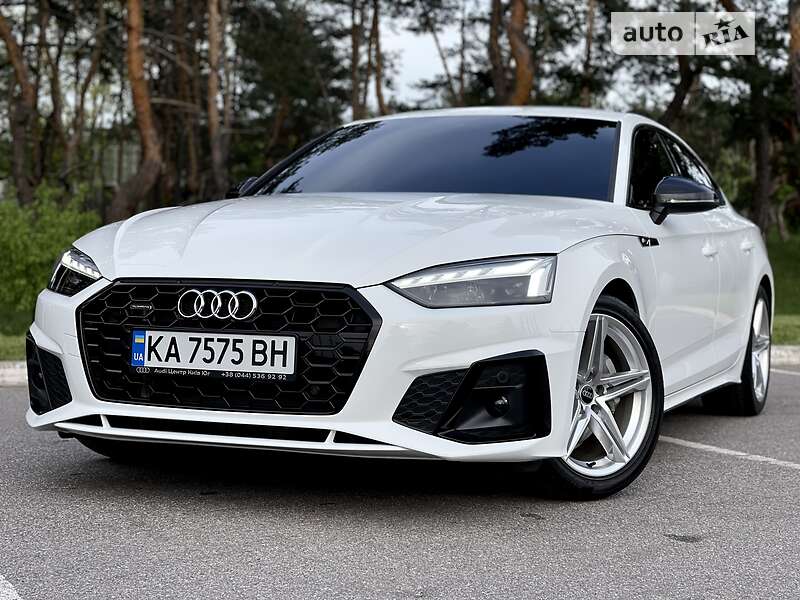 Лифтбек Audi A5 2022 в Киеве