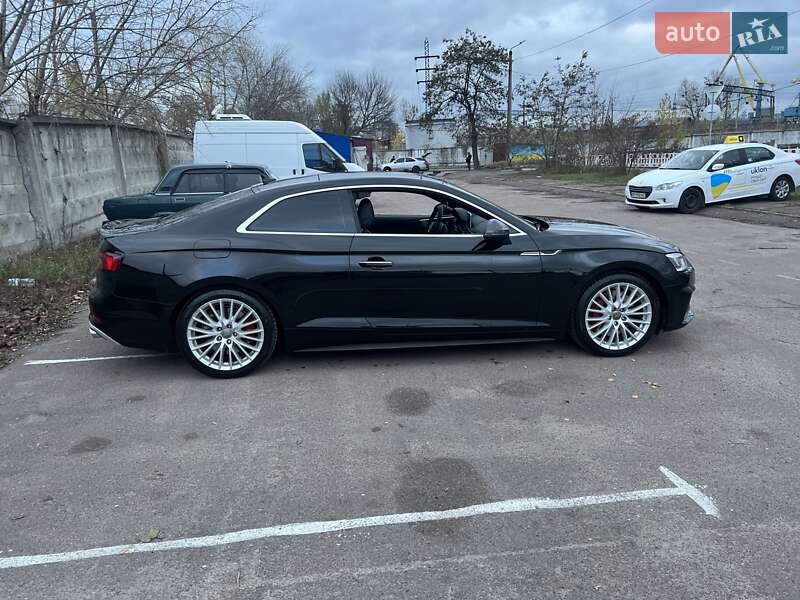 Купе Audi A5 2017 в Киеве