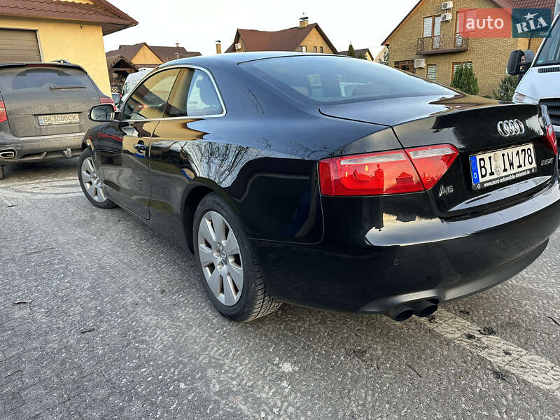 Купе Audi A5 2009 в Вараше