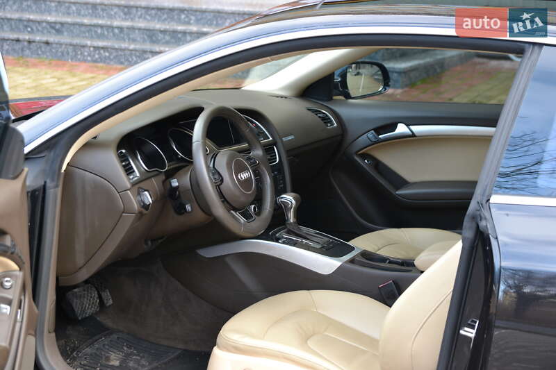 Купе Audi A5 2013 в Луцке