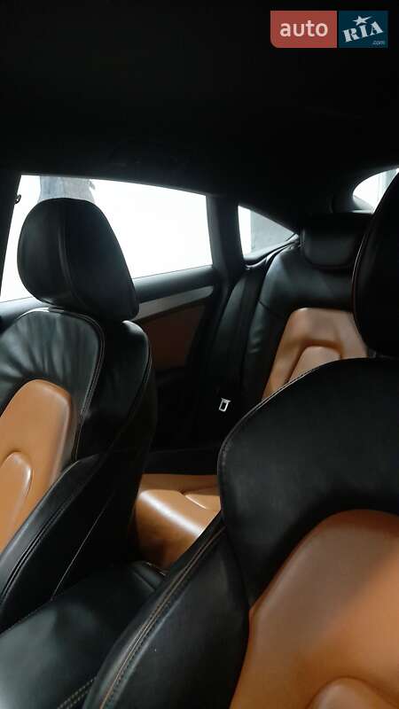 Лифтбек Audi A5 2010 в Львове