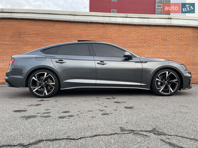 Лифтбек Audi A5 2020 в Киеве
