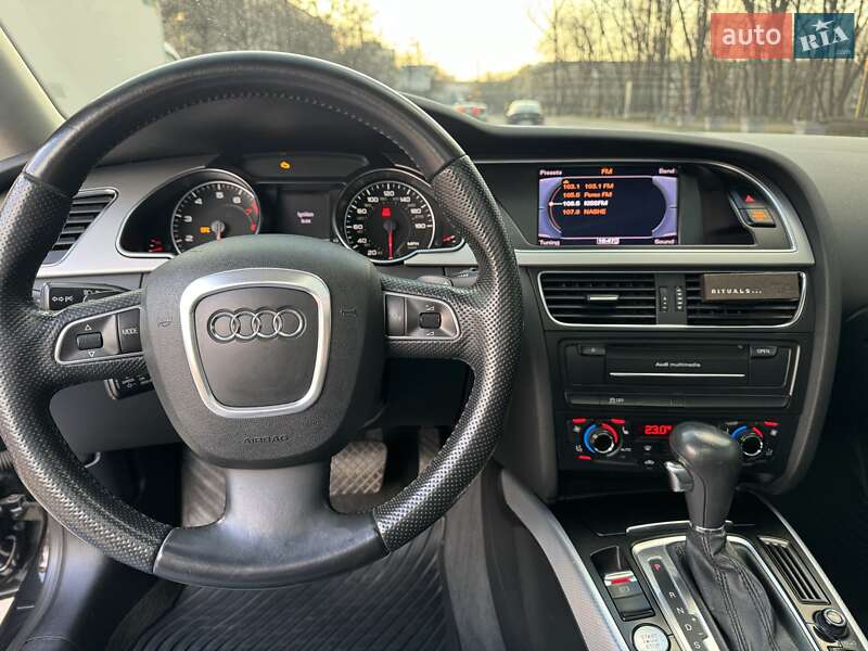 Купе Audi A5 2011 в Киеве