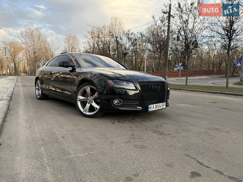 Купе Audi A5 2011 в 
