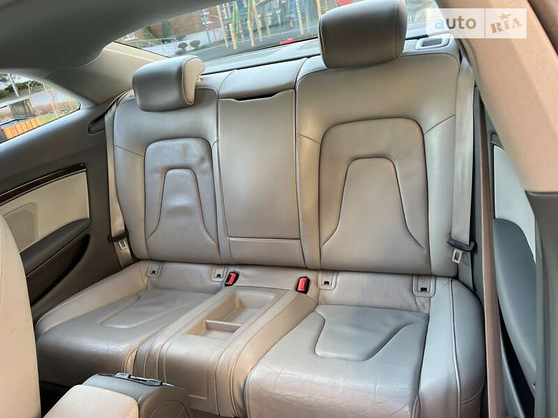 Купе Audi A5 2012 в Львове