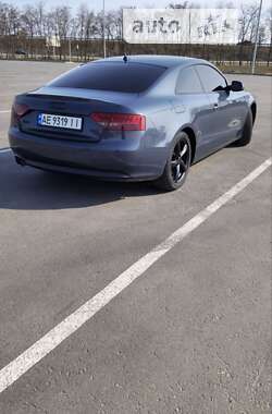 Купе Audi A5 2010 в Новомосковске