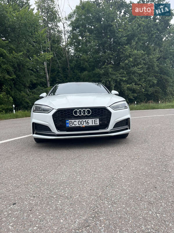 Купе Audi A5 2017 в Новому Калинові