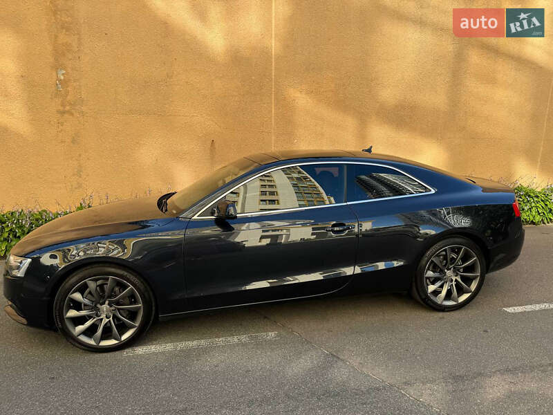 Купе Audi A5 2013 в Києві