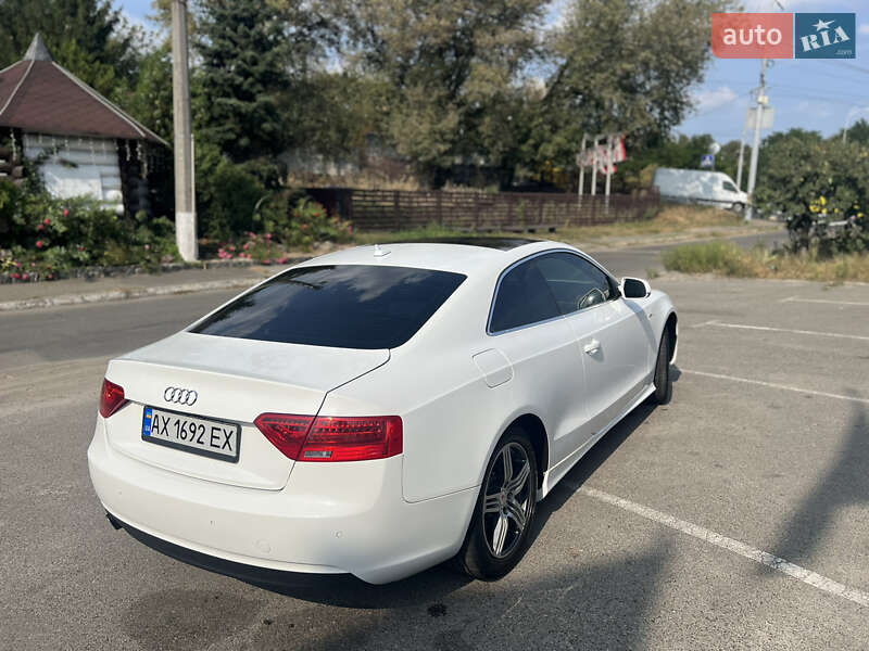 Купе Audi A5 2014 в Киеве