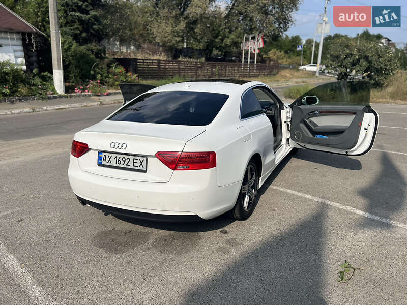 Купе Audi A5 2014 в Киеве