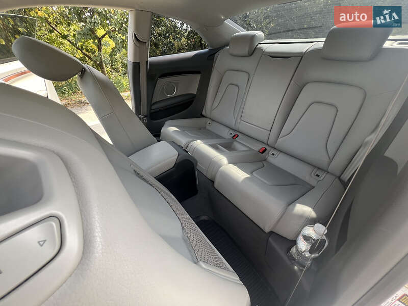 Купе Audi A5 2014 в Киеве