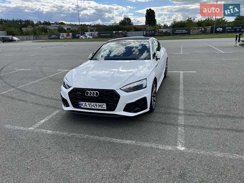 Лифтбек Audi A5 2022 в Киеве