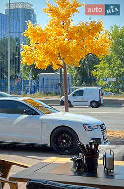 Купе Audi A5 2015 в 