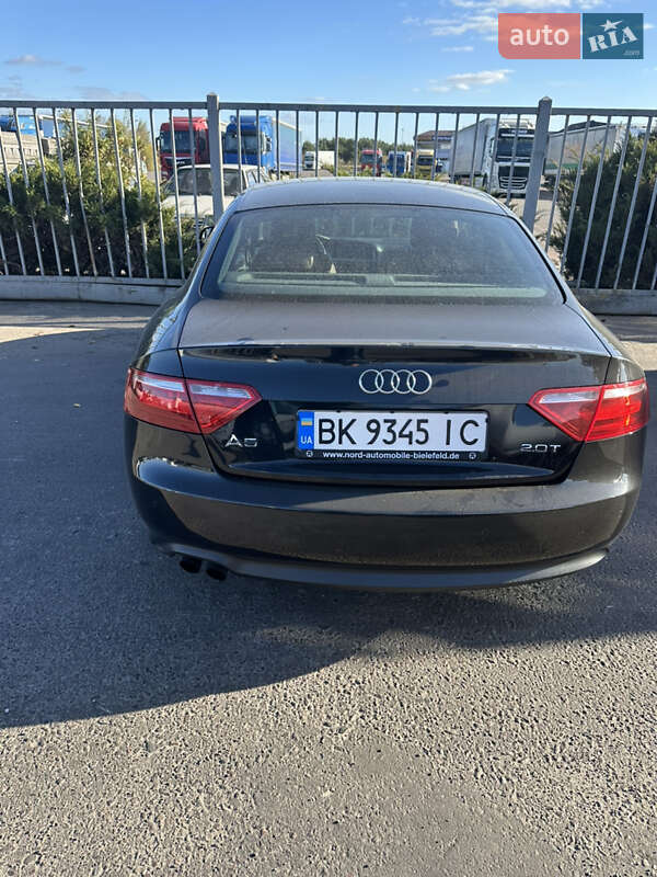 Купе Audi A5 2009 в Вараше