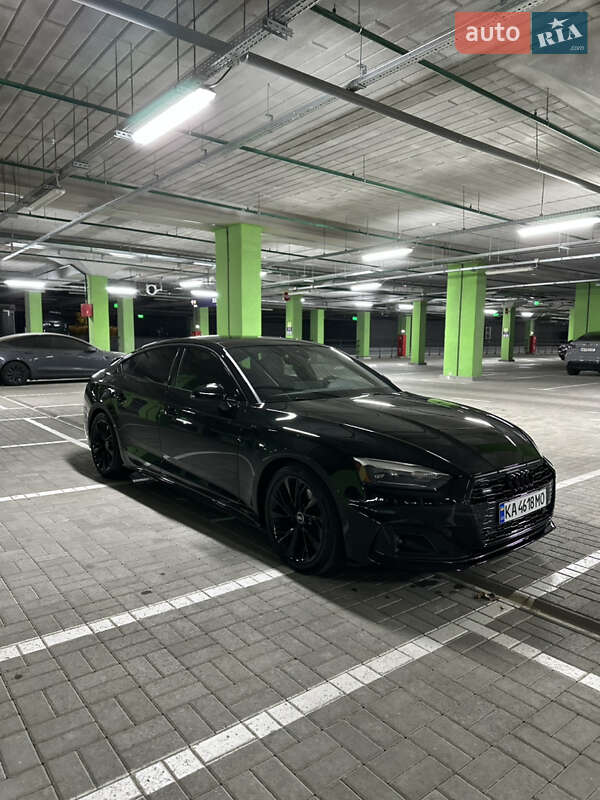 Лифтбек Audi A5 2022 в Киеве