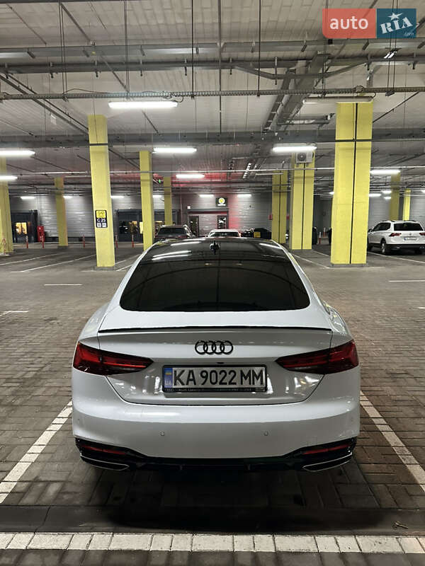 Лифтбек Audi A5 2022 в Киеве
