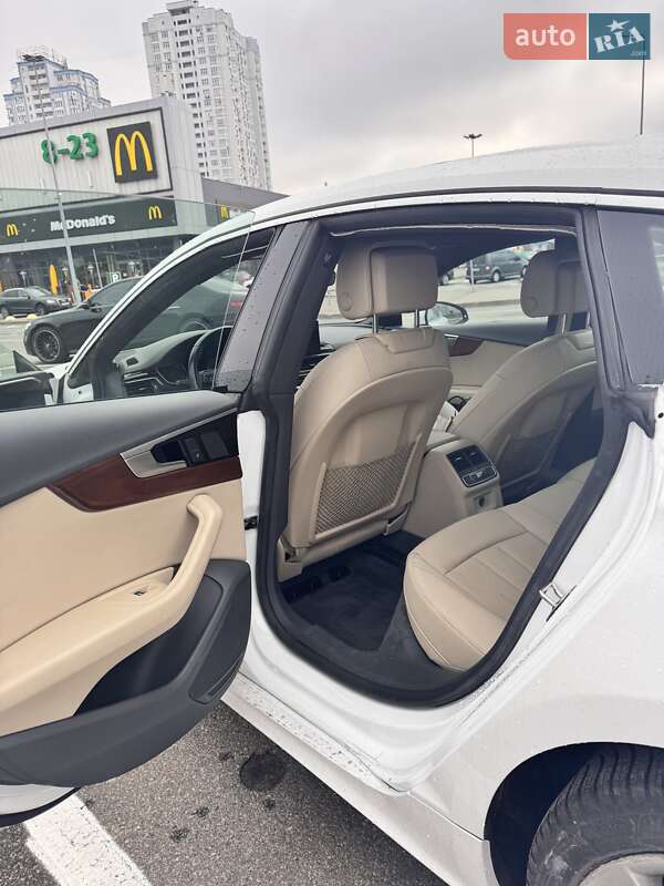 Лифтбек Audi A5 2020 в Киеве
