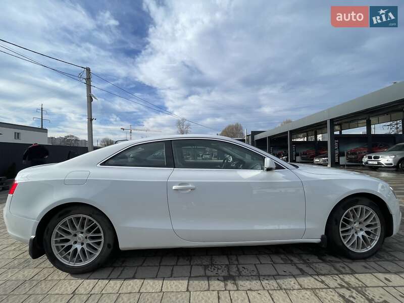Купе Audi A5 2012 в Львові