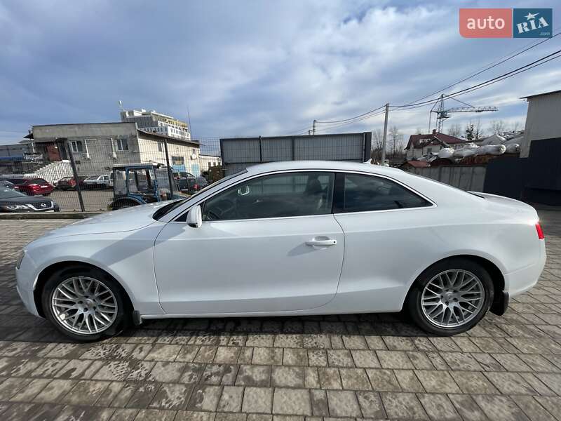 Купе Audi A5 2012 в Львові