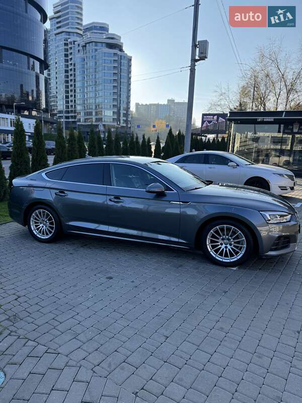 Купе Audi A5 2018 в Киеве