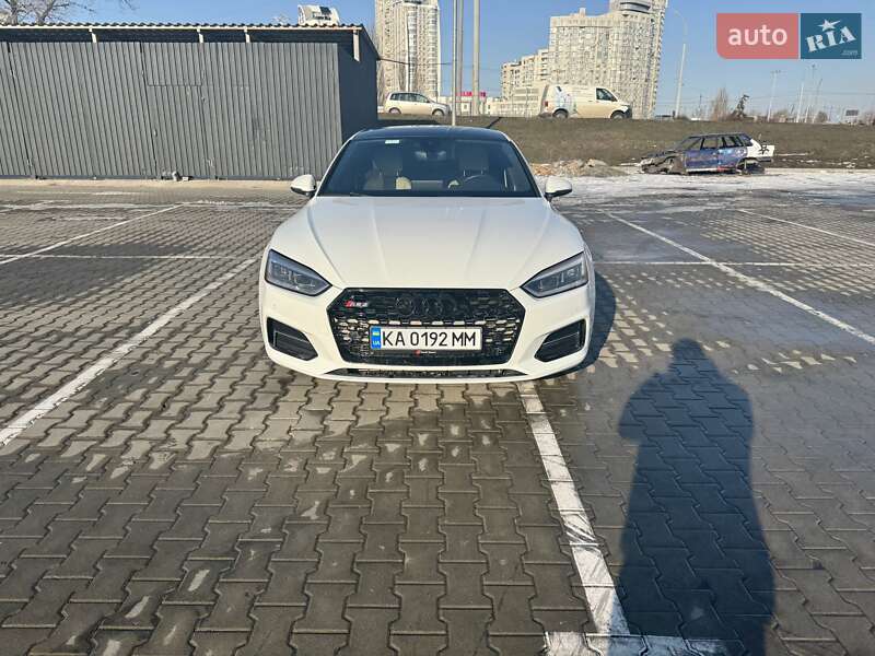 Купе Audi A5 2017 в Киеве