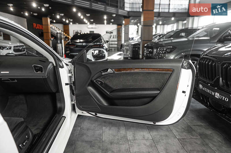 Купе Audi A5 2011 в Одессе