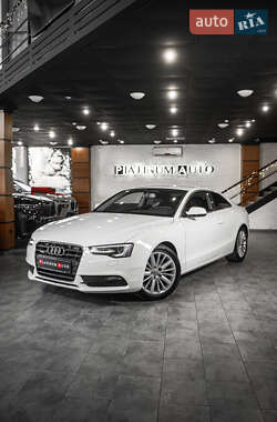 Купе Audi A5 2011 в 