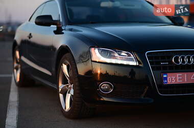 Купе Audi A5 2011 в 