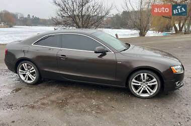 Купе Audi A5 2011 в 