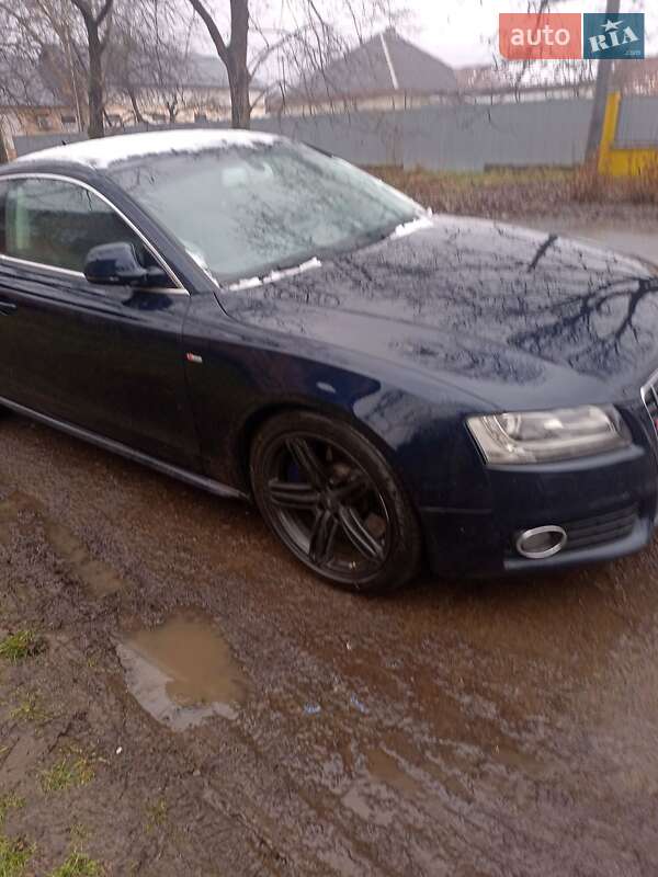 Купе Audi A5 2008 в Ужгороде